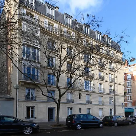 Daumier - New 2 Bdrs Flat Near La Seine * Parigi